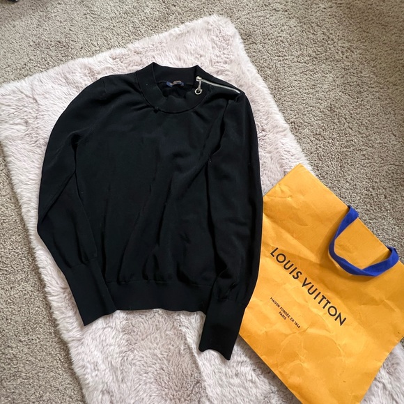 Louis Vuitton Uniform Sweater - Picture 1 of 1